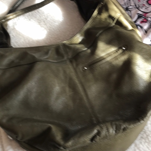 Leather Shoulder bag. - Picture 2 of 8